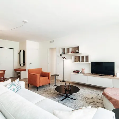 Casa Sofia - By Myhomeincomo Lägenhet *