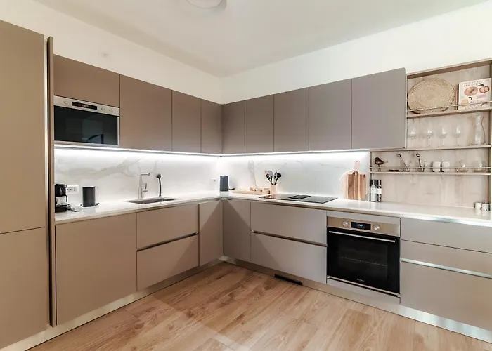 Casa Sofia - By Myhomeincomo מנאג'יו